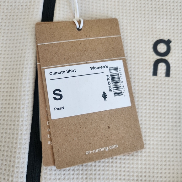 NWT Womens On Running Climate Thermal Quartet Zip - Picture 2 of 5